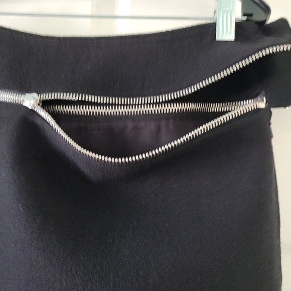 Carlisle, skirt, wool, black, size 2 - Picture 2 of 9